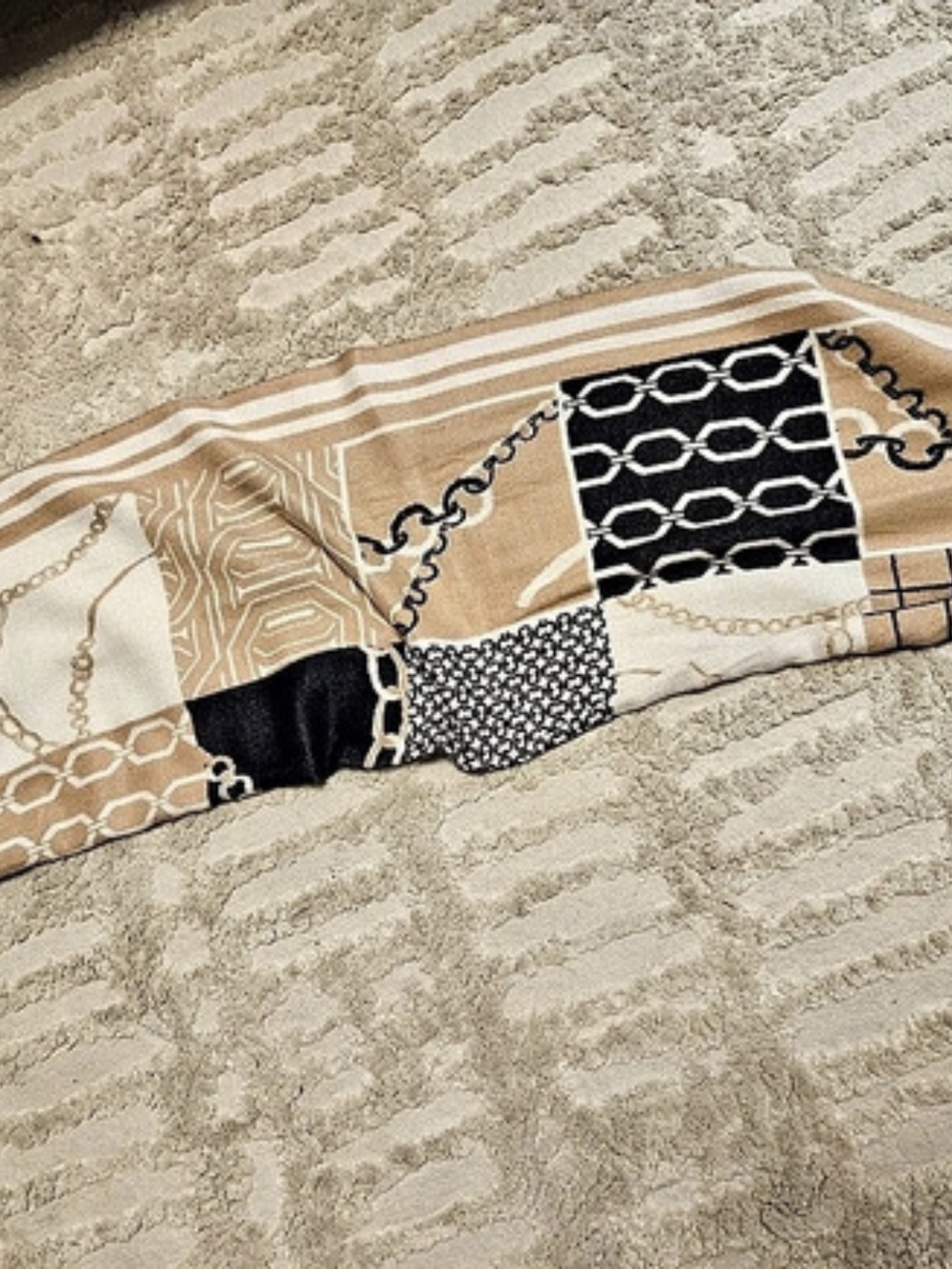 Geometric Pattern Scarf in Tan & Black